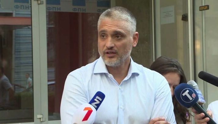 Nova.rs saznaje: Čedomir Jovanović pušten iz policijske stanice - N1