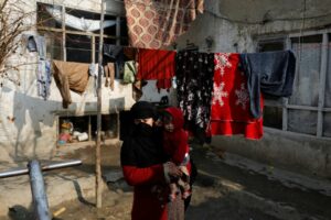 Afganistanske bolnice pune djece s upalom pluća zbog ekonomske krize